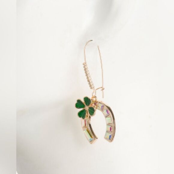 Betsey johnson  horseshoe  shamrock earrings - Picture 3 of 10